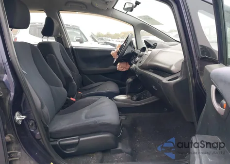 2010 Honda Fit Sport из США, поврежденный, VIN JHMGE8H42AC014342